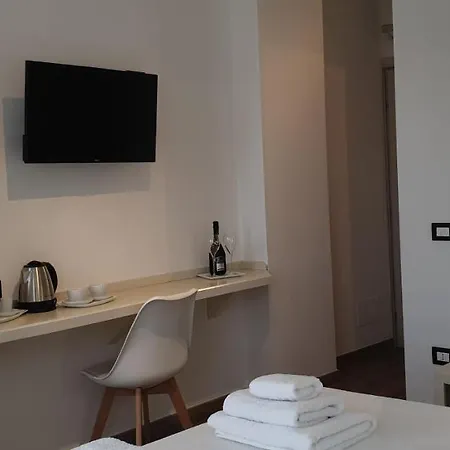 Le Di Libero E Roberta Parghelia